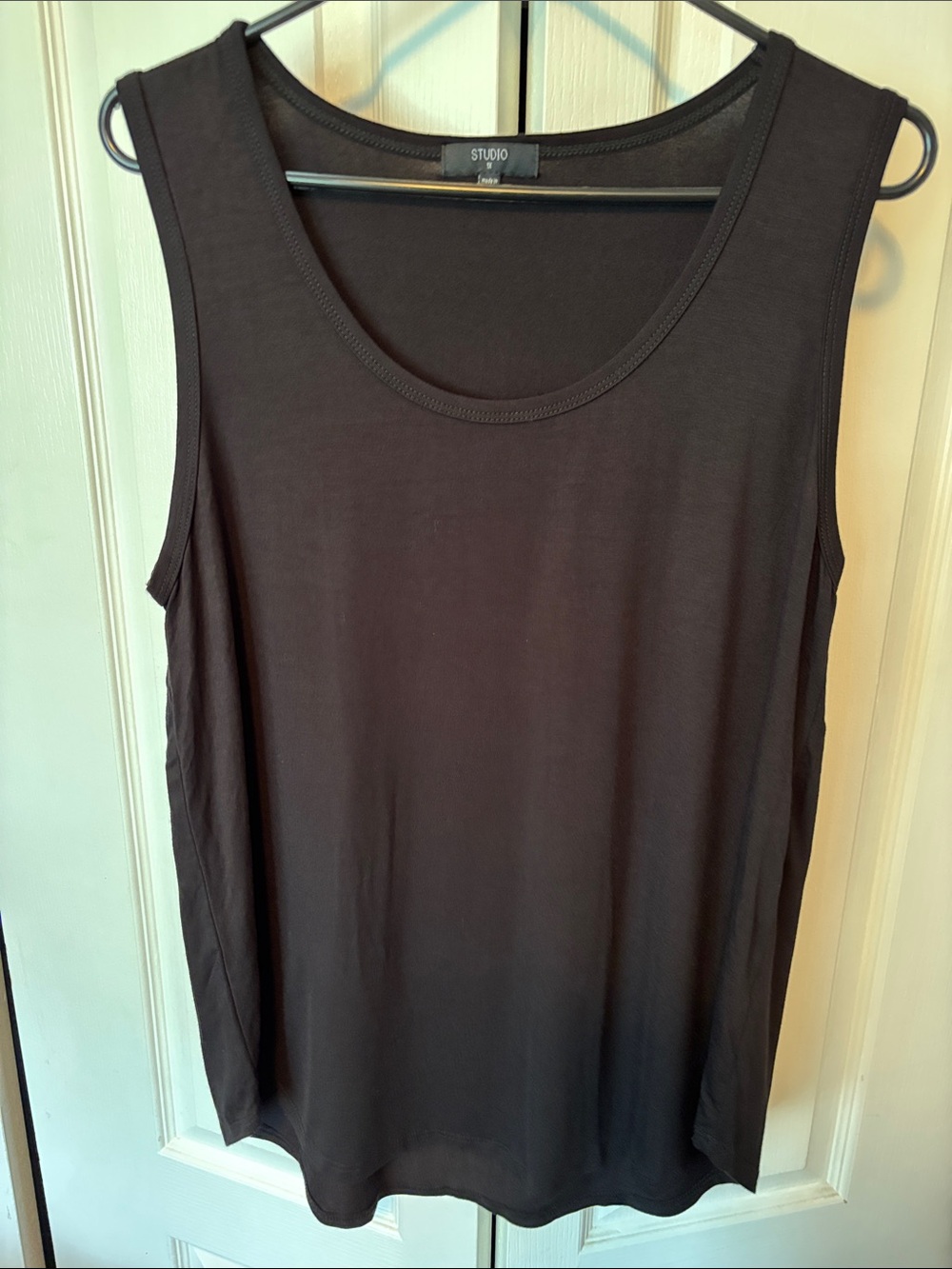 Studio Black Scoop Neck Tank